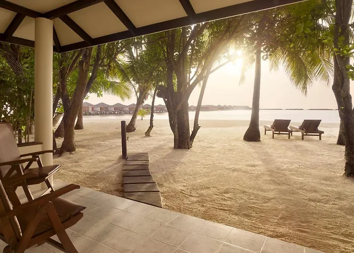 himmafushi beach – budget-friendly Maldives island